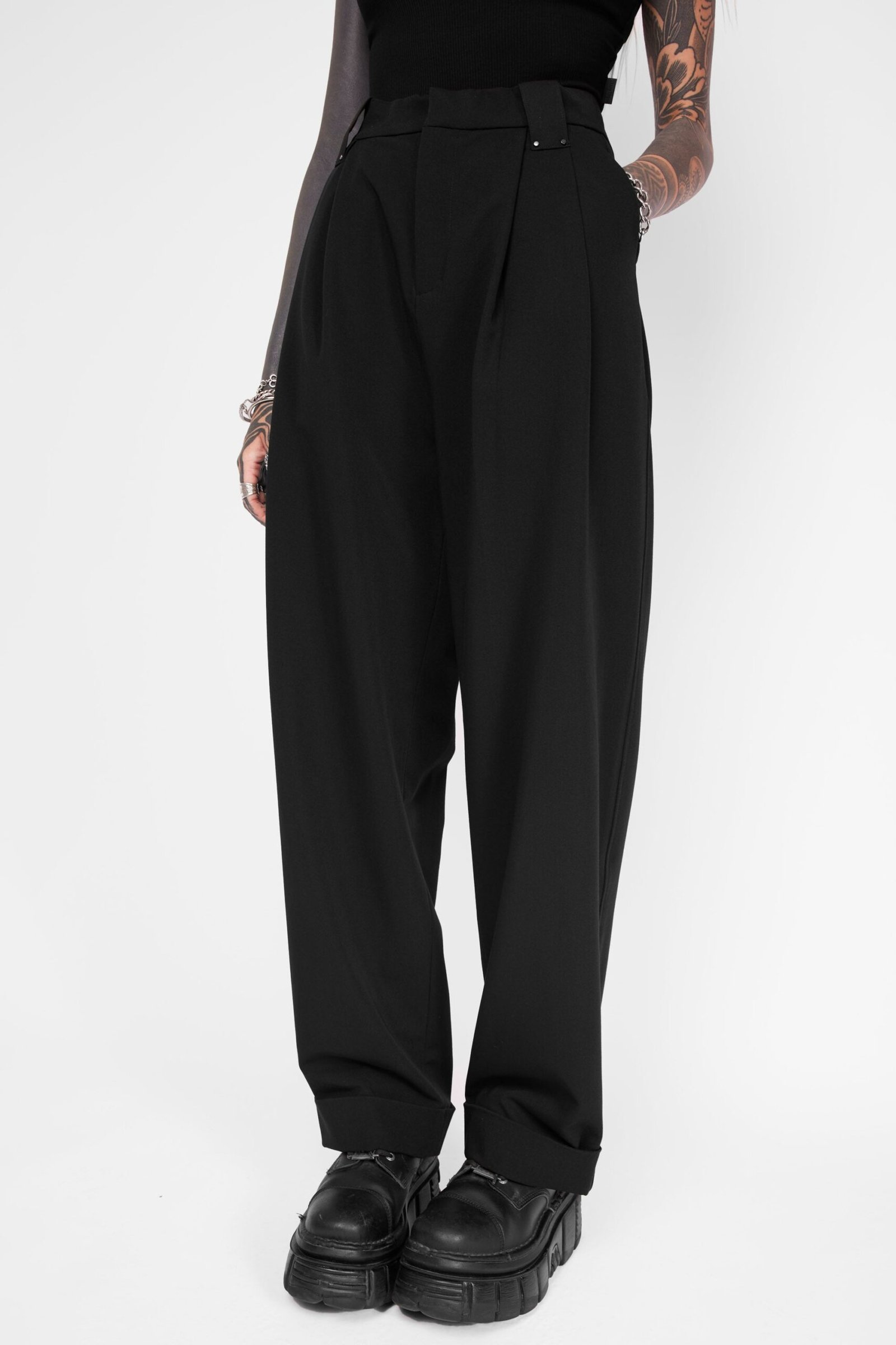 Laid Back Pleated Trousers